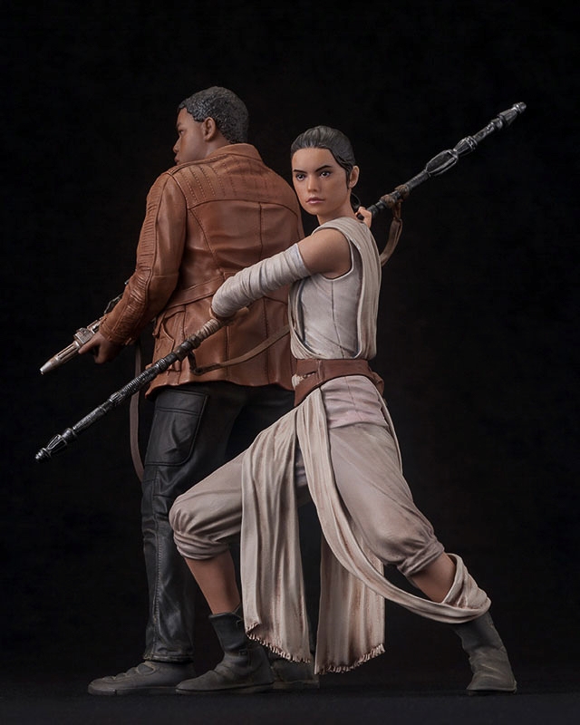 Kotobukiya-ARTFX-plus-Rey-Finn-The-Force-Awakens-012.jpg