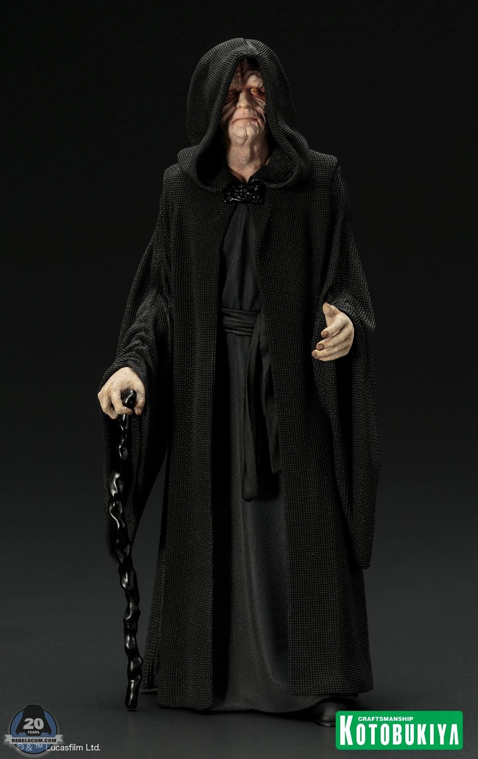 Kotobukiya-Emperor-Palpatine-Royal-Guard-ARTFX-plus-Three-Pack-002.jpg