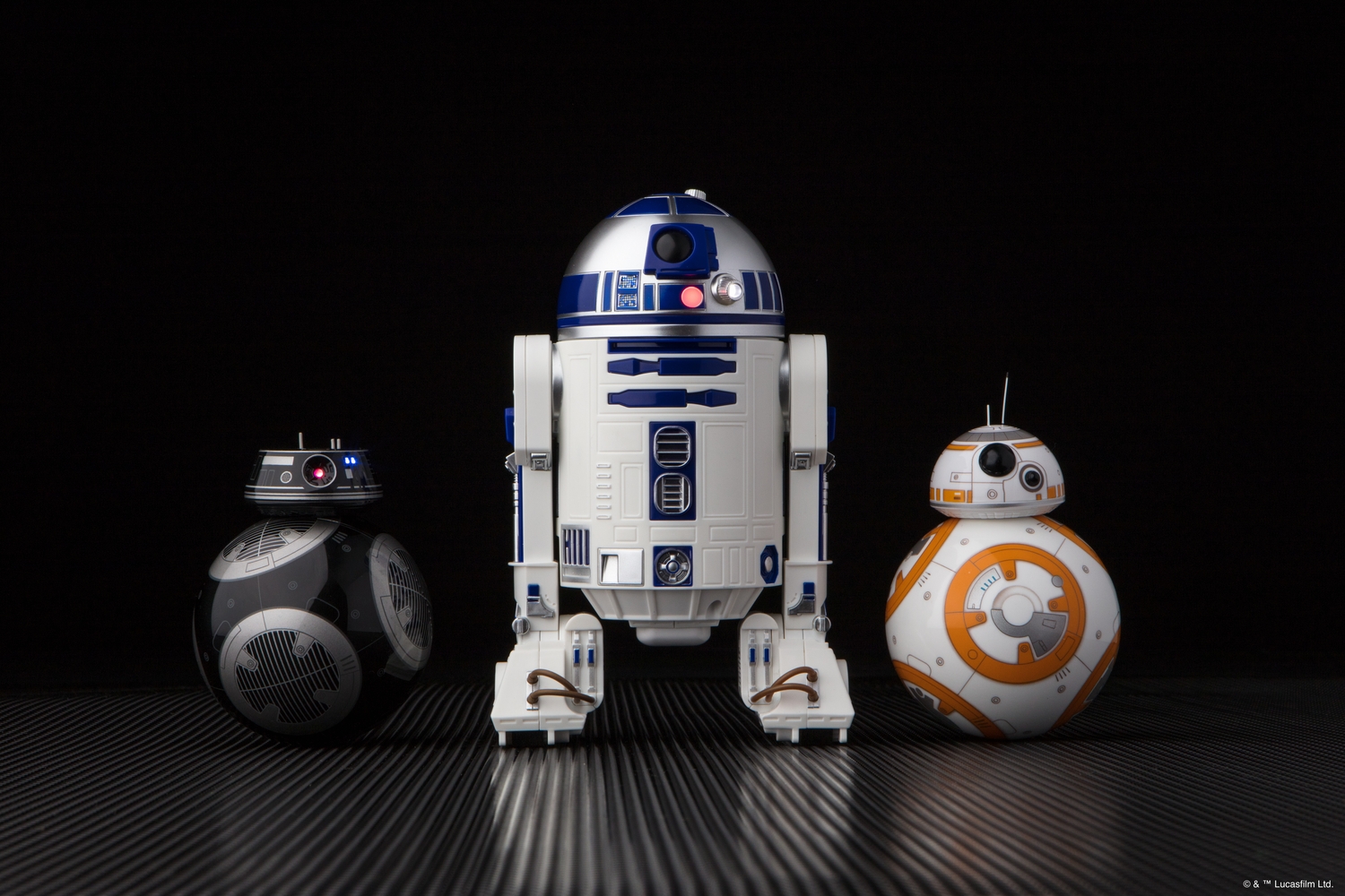 sphero-force-friday-app-enabled-droid-family-004.jpg