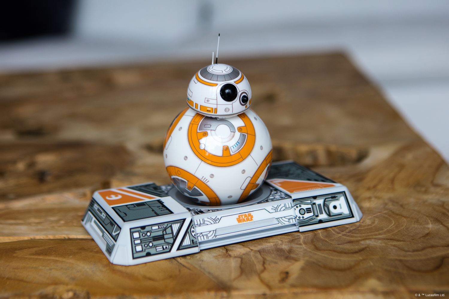 sphero-force-friday-app-enabled-droid-family-007.jpg