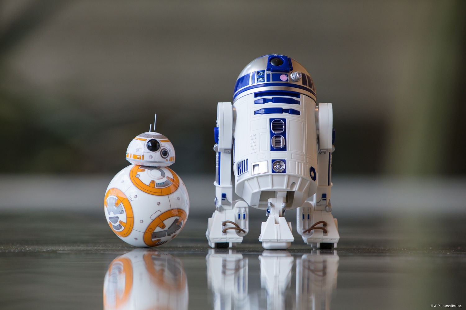 sphero-force-friday-app-enabled-droid-family-020.jpg