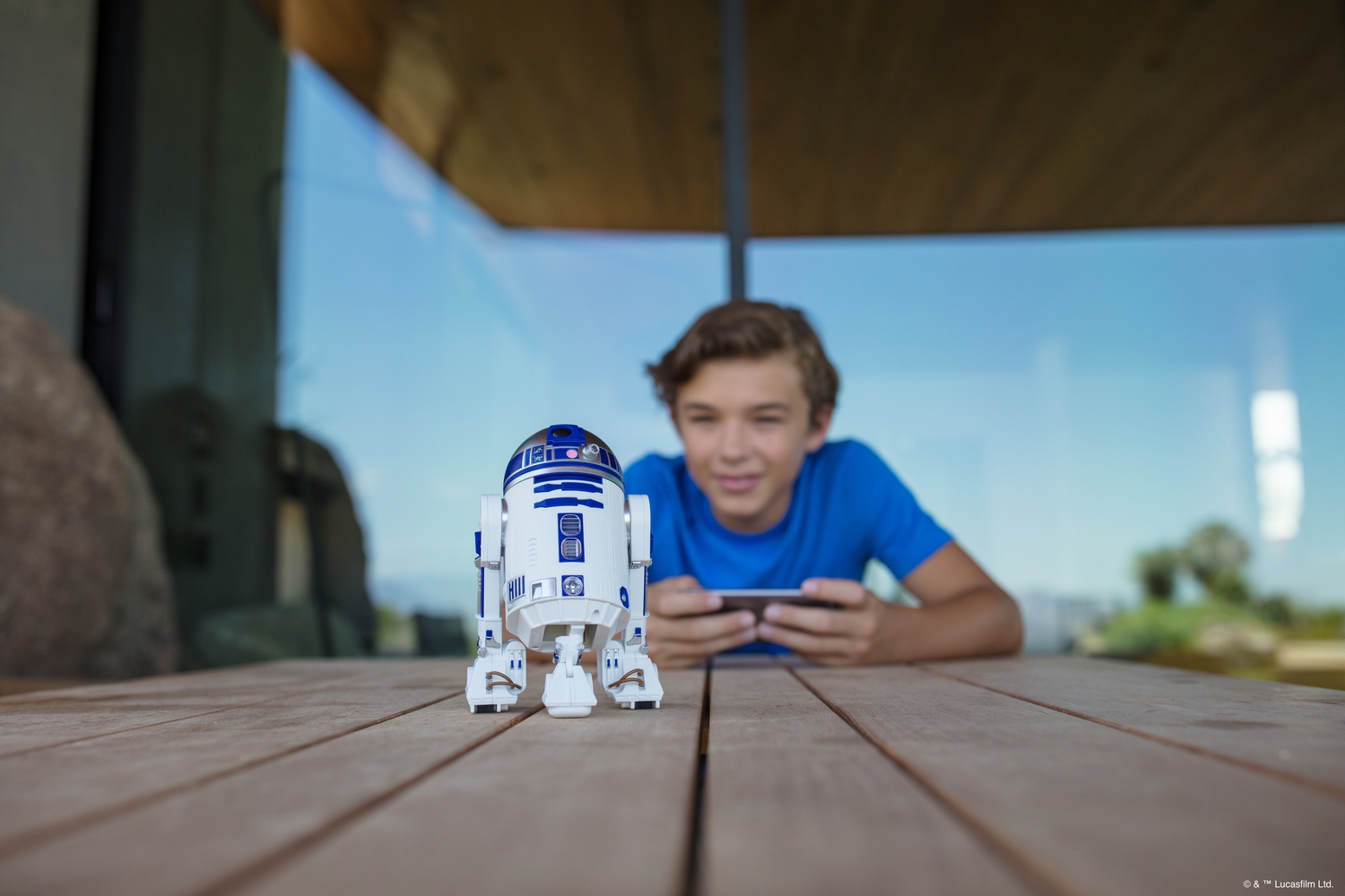 sphero-force-friday-app-enabled-droid-family-024.jpg