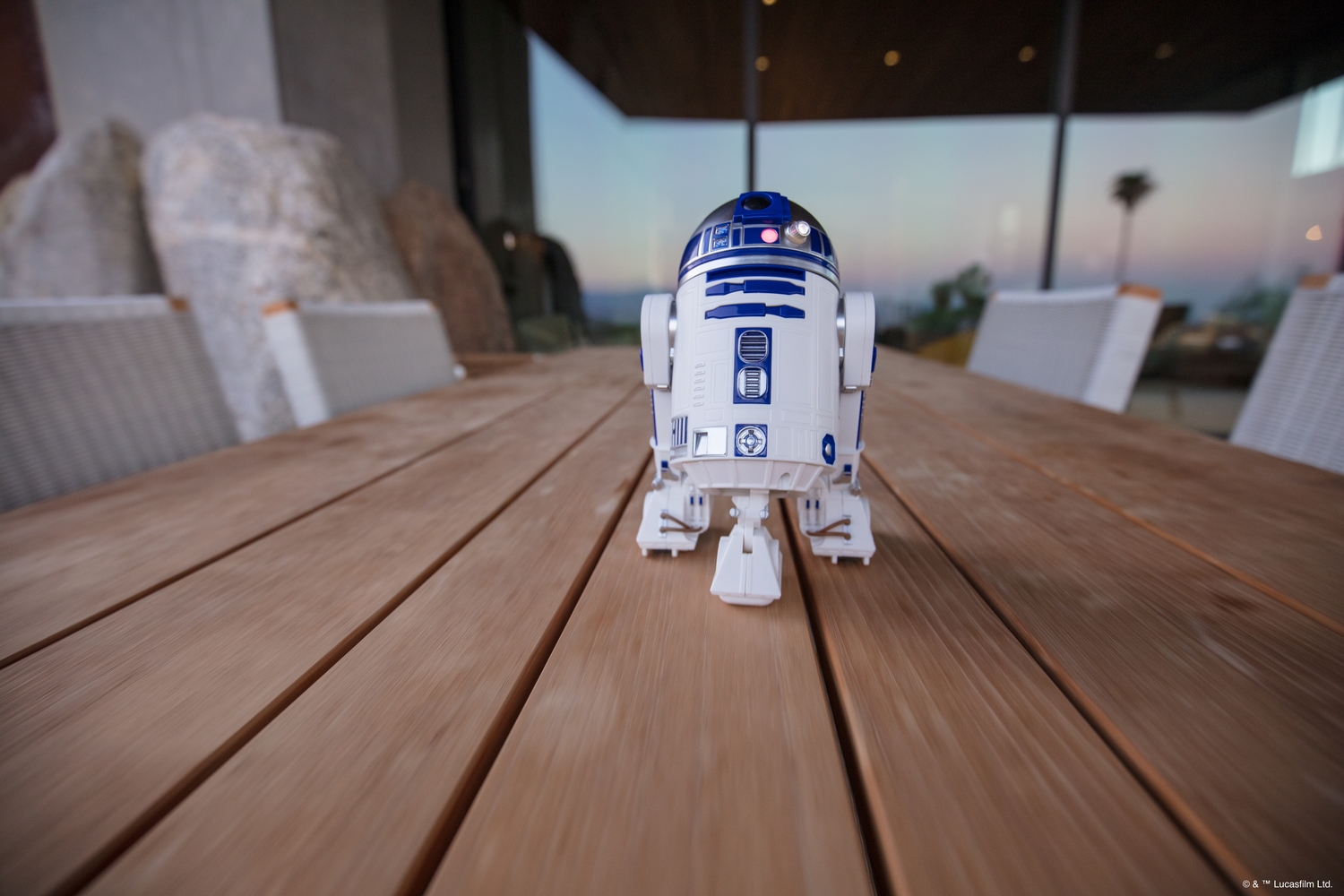 sphero-force-friday-app-enabled-droid-family-028.jpg