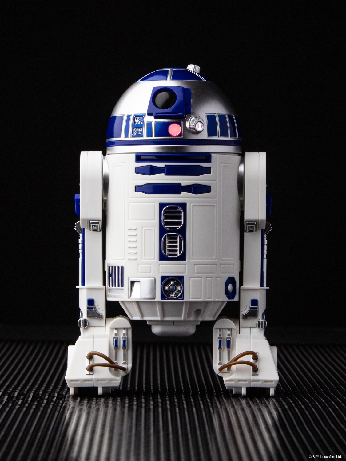 sphero-force-friday-ii-r2-d2-app-enabled-droid-002.jpg