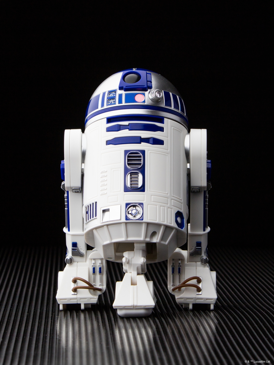 sphero-force-friday-ii-r2-d2-app-enabled-droid-005.jpg