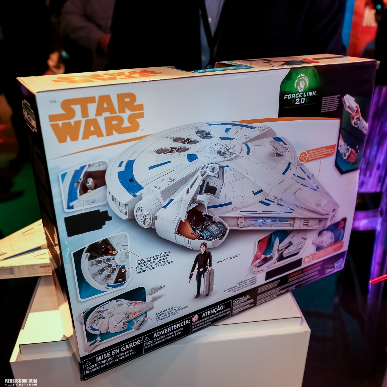 Hasbro-2018-International-Toy-Far-Star-Wars-Universe-Solo-016.jpg