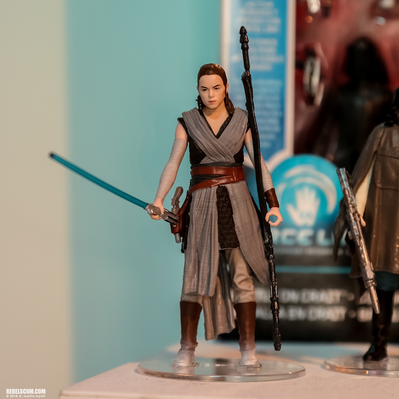 Hasbro-2018-International-Toy-Far-Star-Wars-Universe-Solo-018.jpg