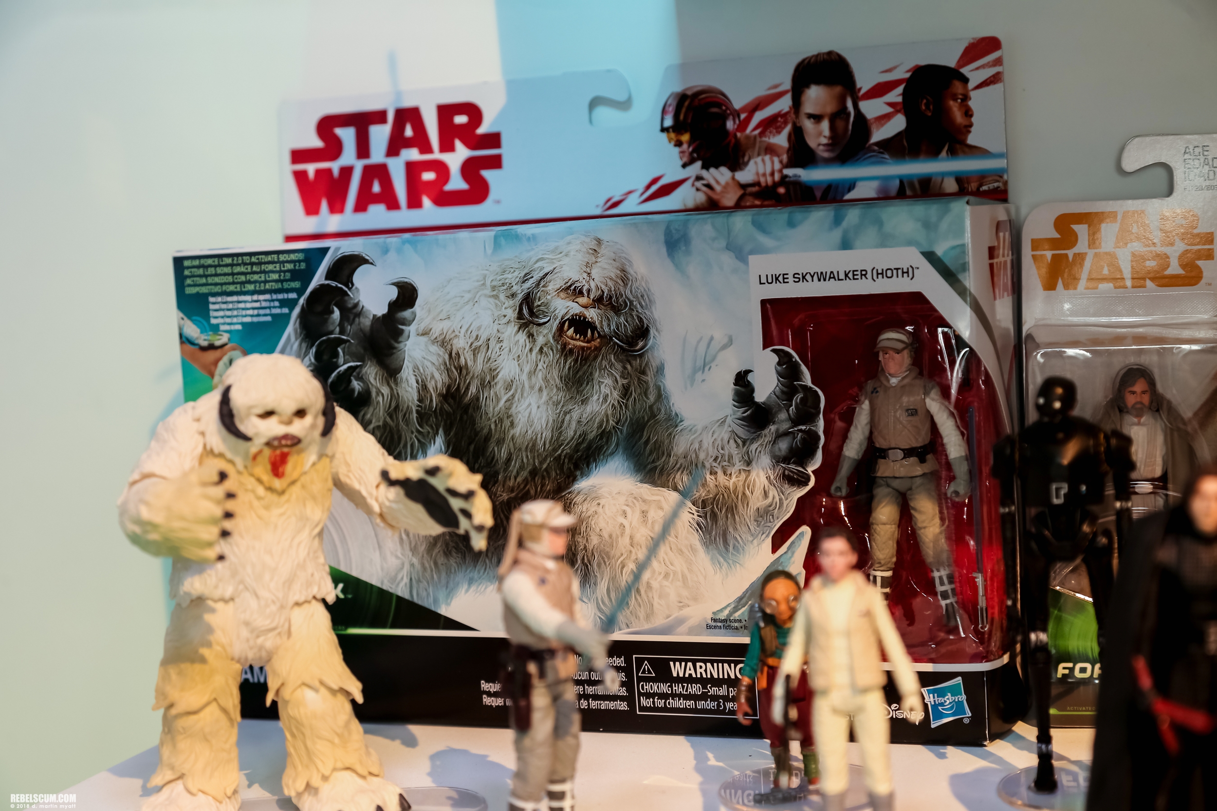 Hasbro-2018-International-Toy-Far-Star-Wars-Universe-Solo-022.jpg