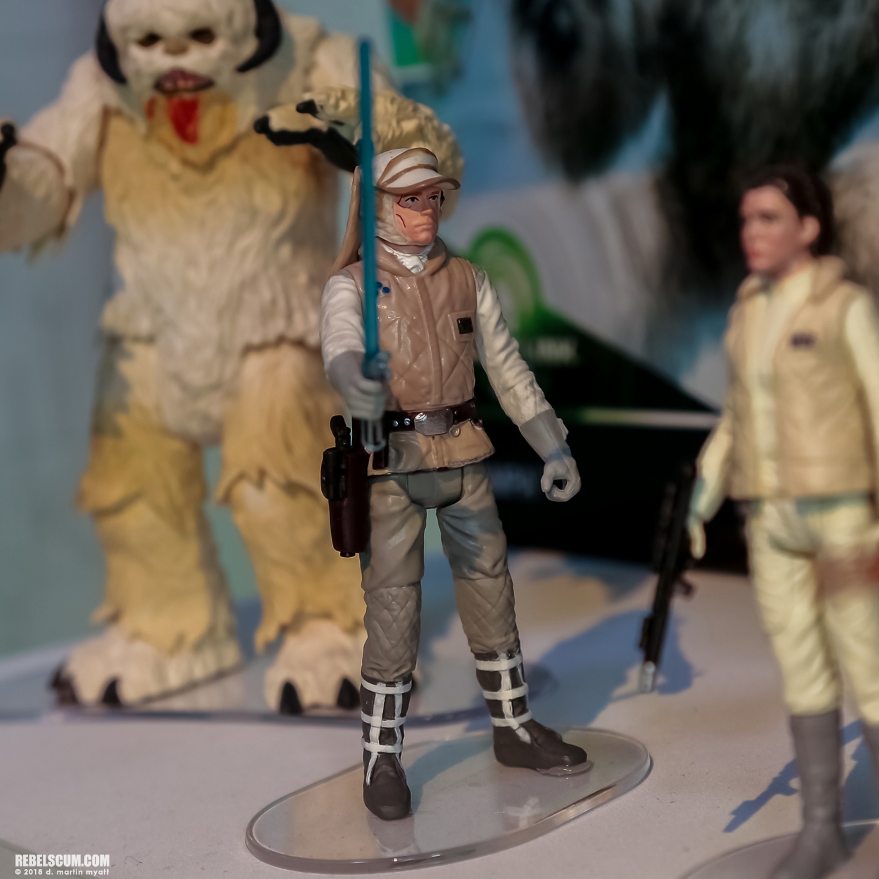 Hasbro-2018-International-Toy-Far-Star-Wars-Universe-Solo-026.jpg