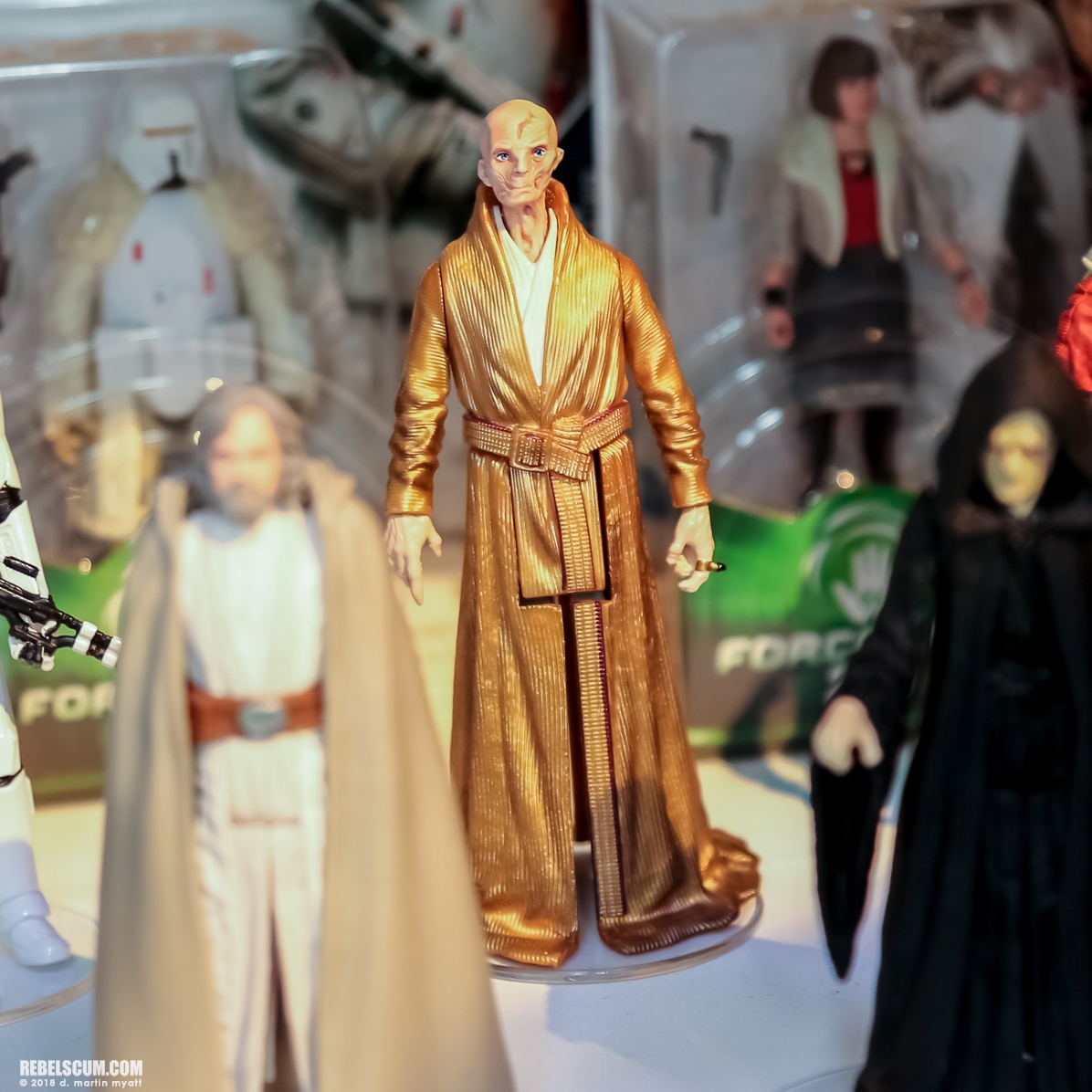 Hasbro-2018-International-Toy-Far-Star-Wars-Universe-Solo-033.jpg