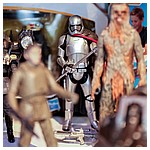 Hasbro-2018-International-Toy-Far-Star-Wars-Universe-Solo-043.jpg