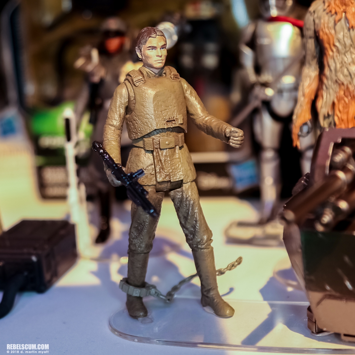 Hasbro-2018-International-Toy-Far-Star-Wars-Universe-Solo-044.jpg