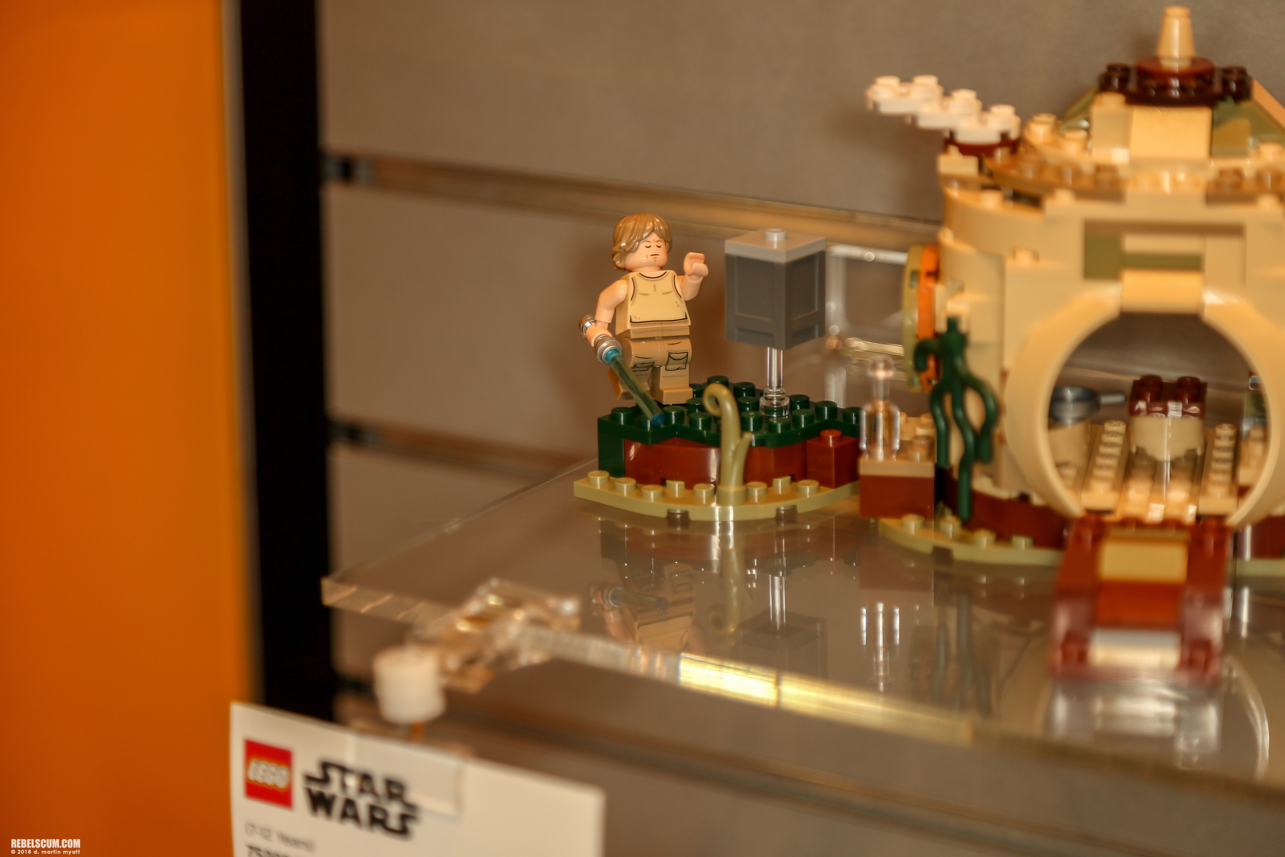 LEGO-2018-International-Toy-Far-Star-Wars-019.jpg