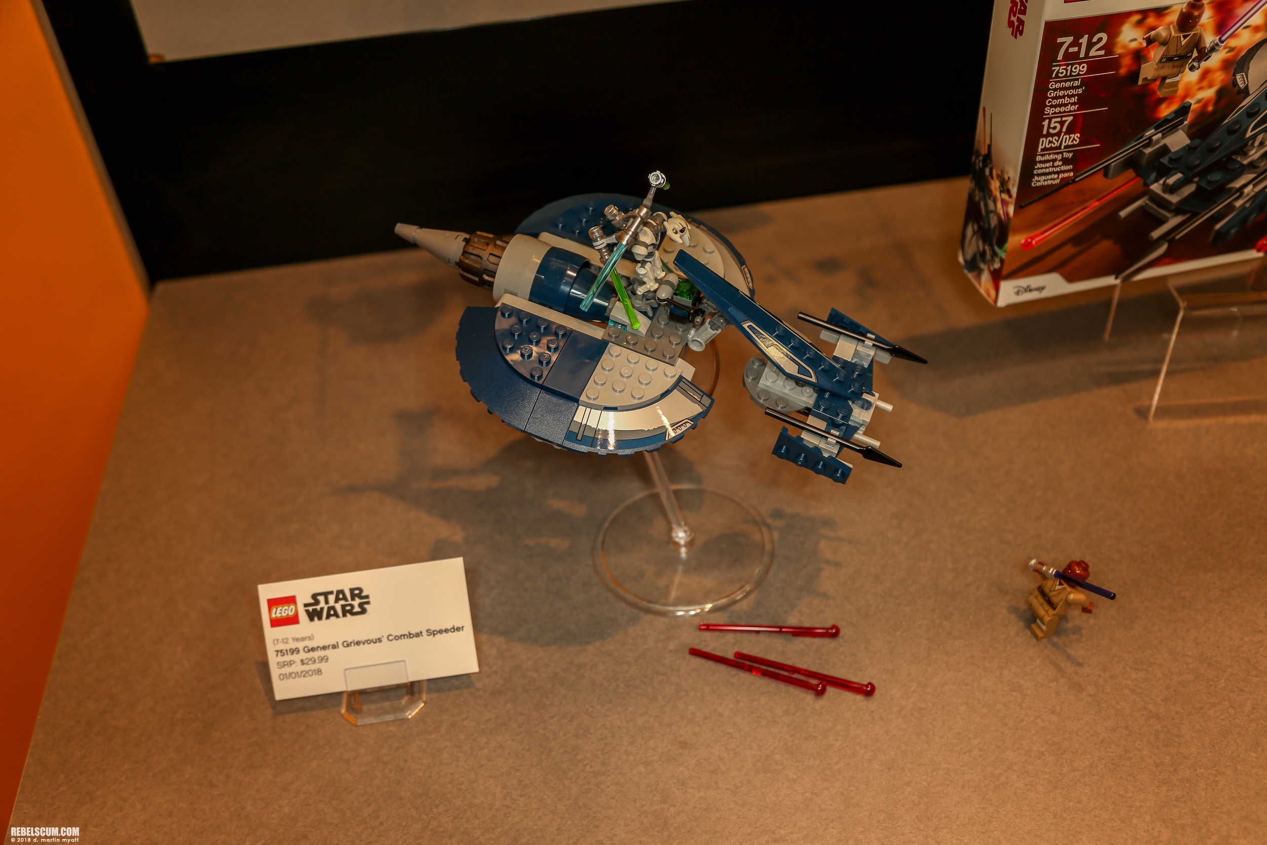 LEGO-2018-International-Toy-Far-Star-Wars-033.jpg