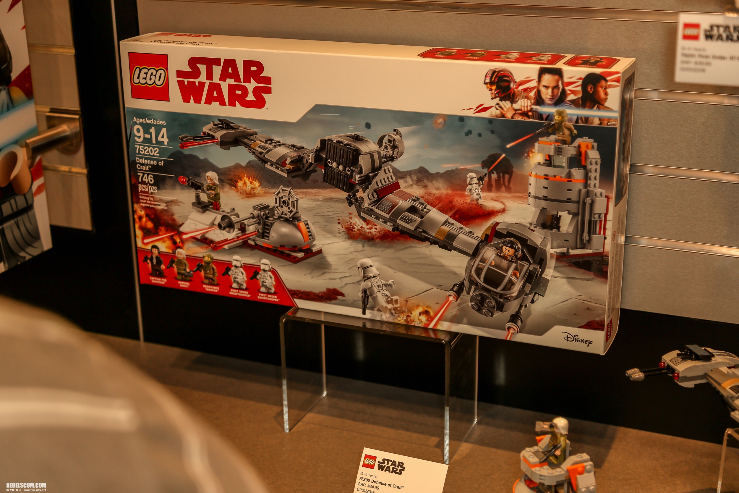 LEGO-2018-International-Toy-Far-Star-Wars-036.jpg
