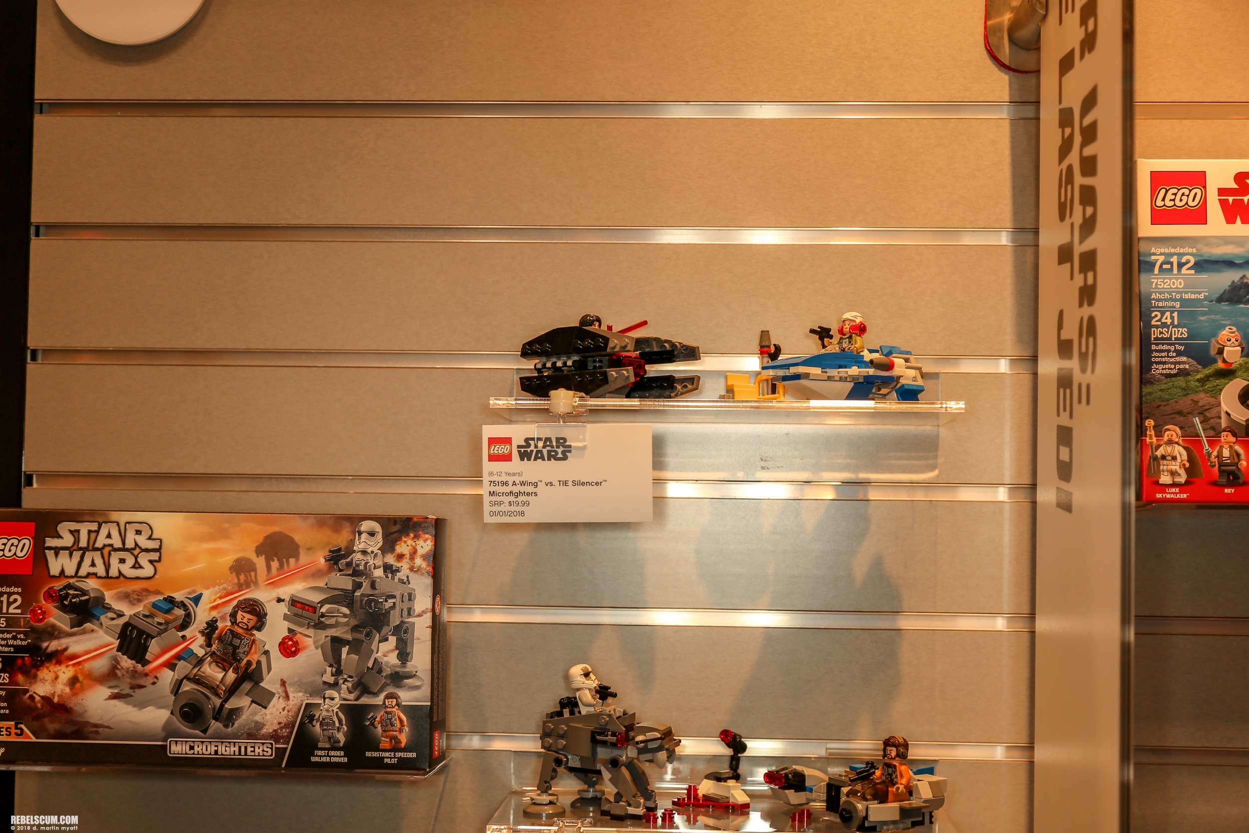 LEGO-2018-International-Toy-Far-Star-Wars-039.jpg