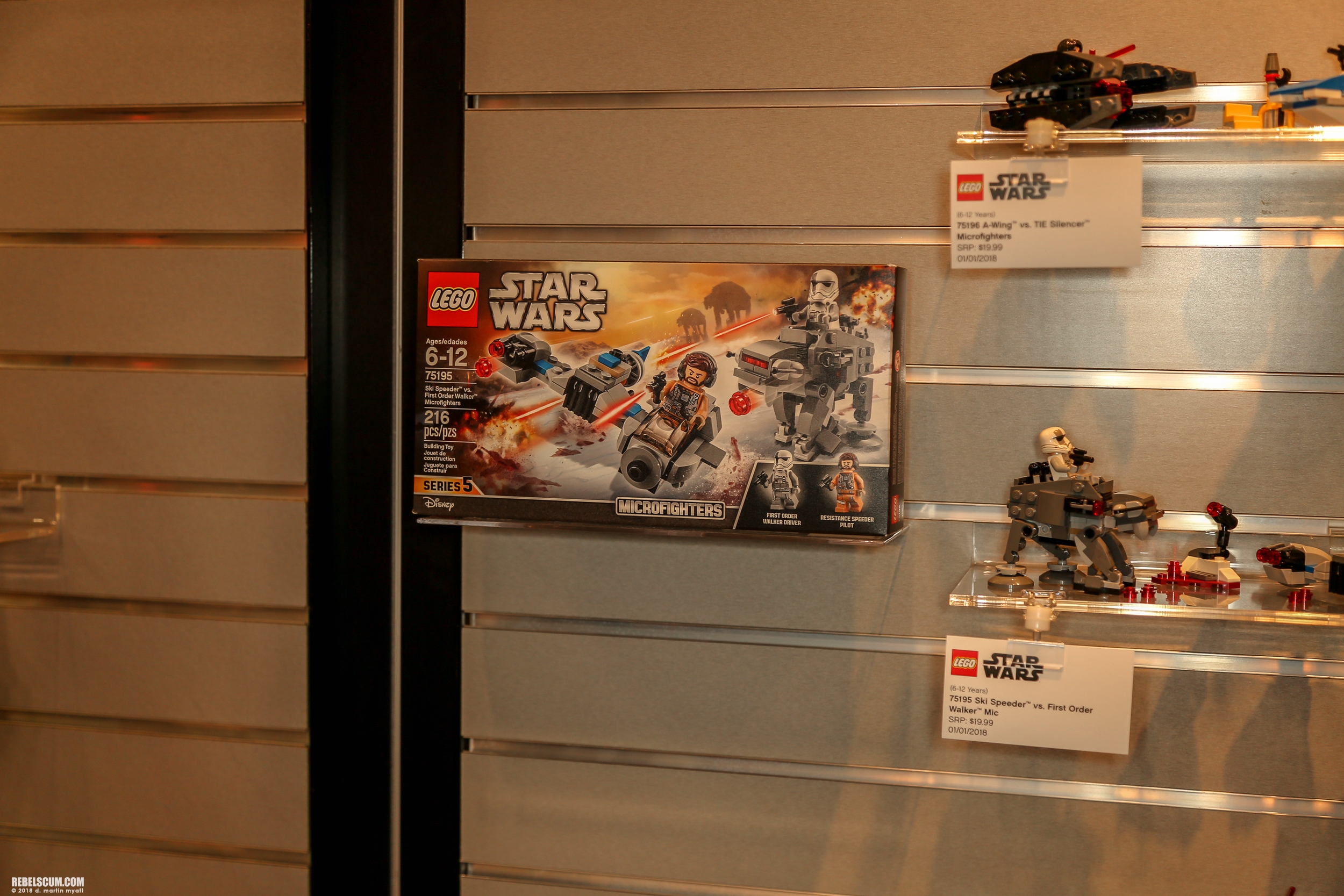 LEGO-2018-International-Toy-Far-Star-Wars-040.jpg
