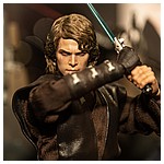 2018-San-Diego-Closer-Look-At-Hot-Toys-Star-Wars-009.jpg