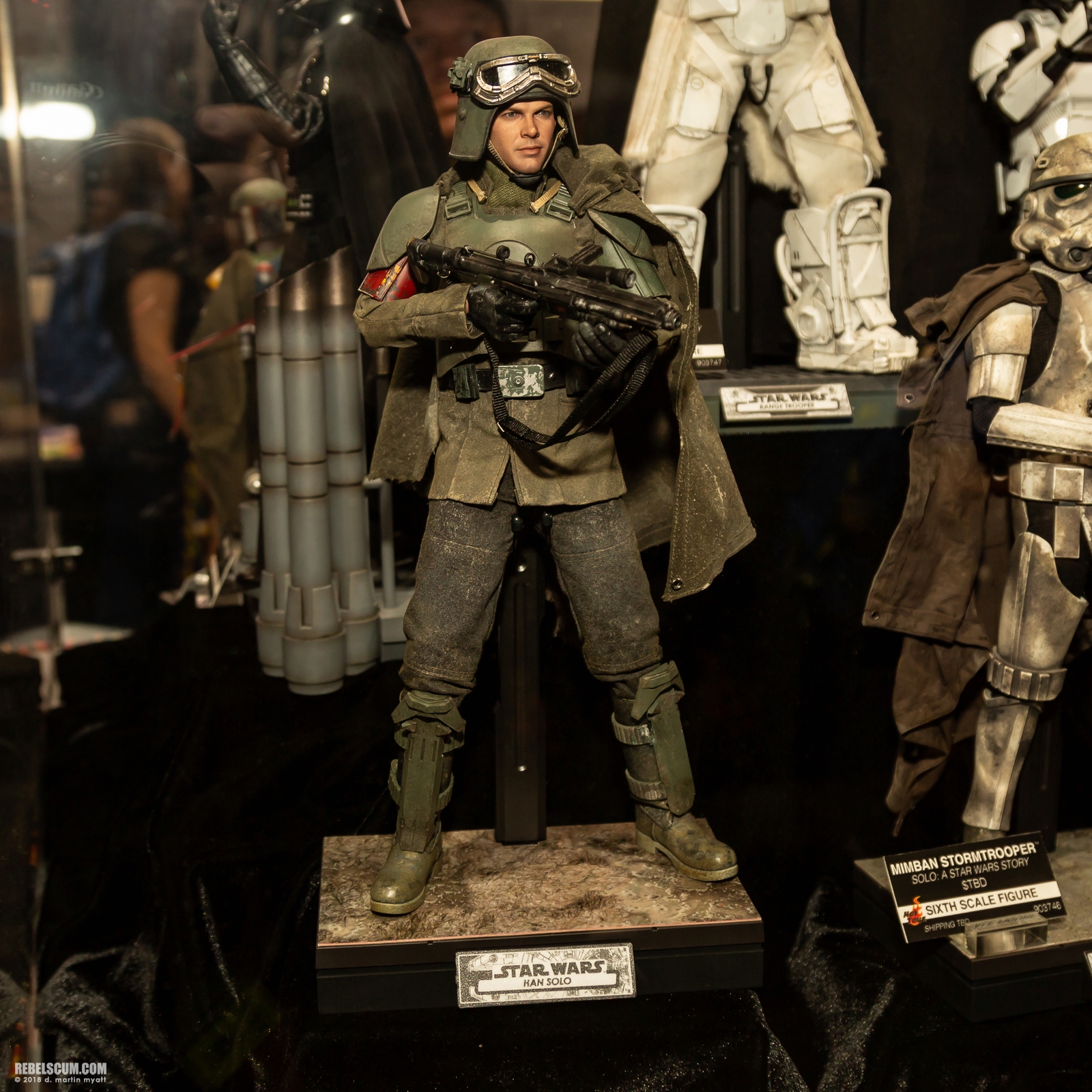 2018-San-Diego-Closer-Look-At-Hot-Toys-Star-Wars-024.jpg