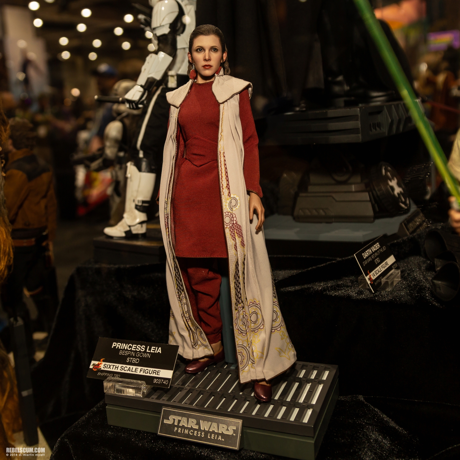 2018-San-Diego-Closer-Look-At-Hot-Toys-Star-Wars-032.jpg