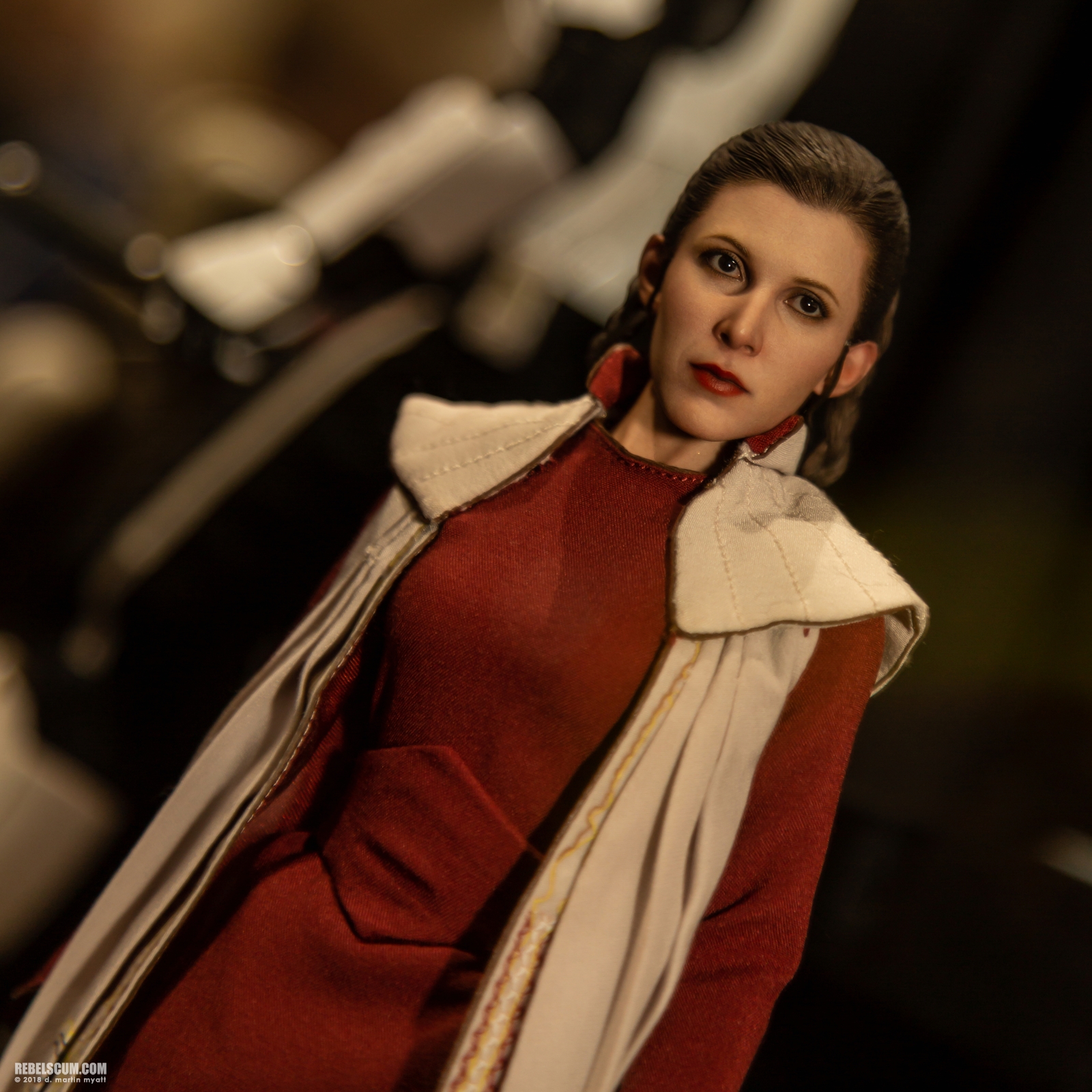 2018-San-Diego-Closer-Look-At-Hot-Toys-Star-Wars-033.jpg