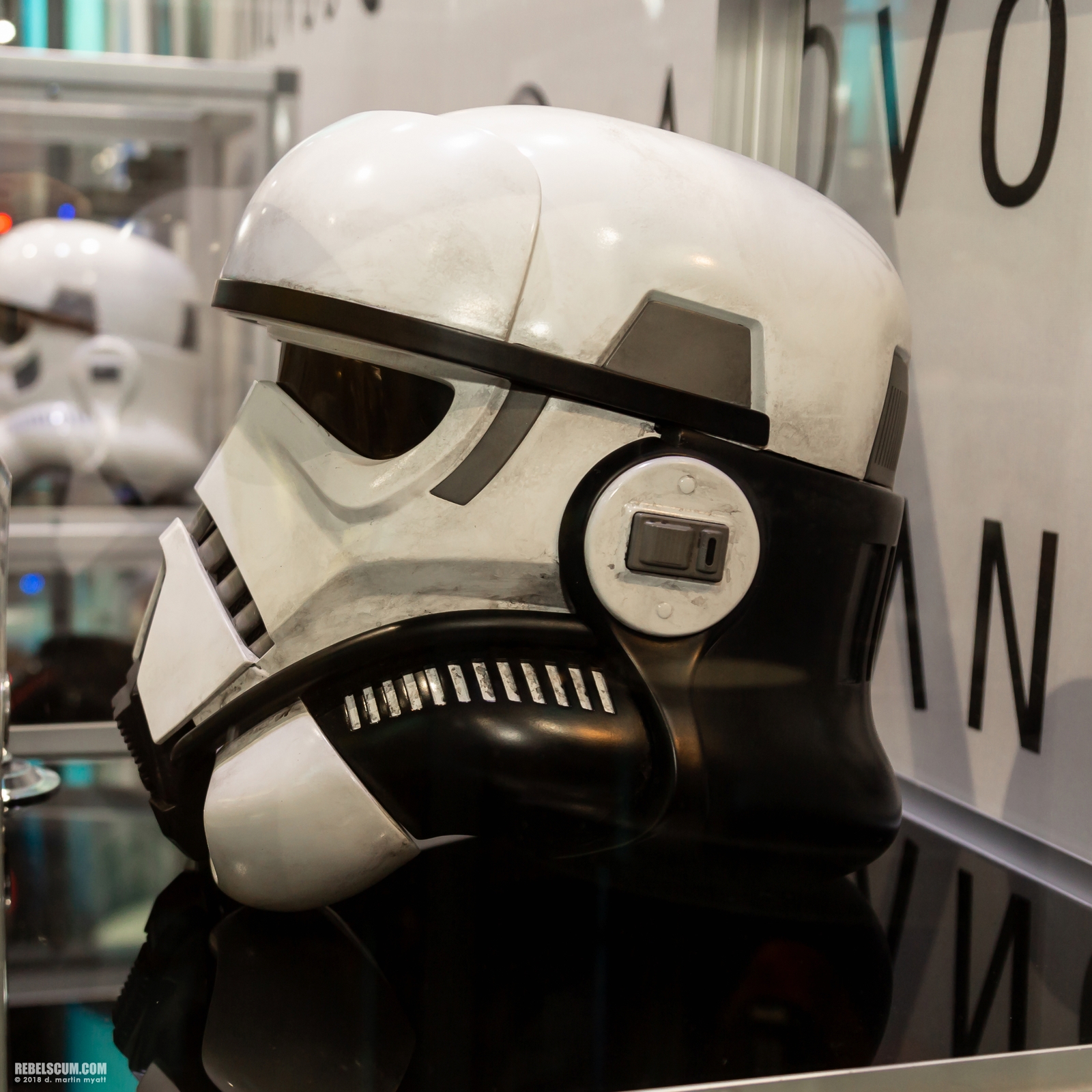 [Bild: 2018-San-Diego-Comic-Con-ANOVOS-Star-Wars-014.jpg]