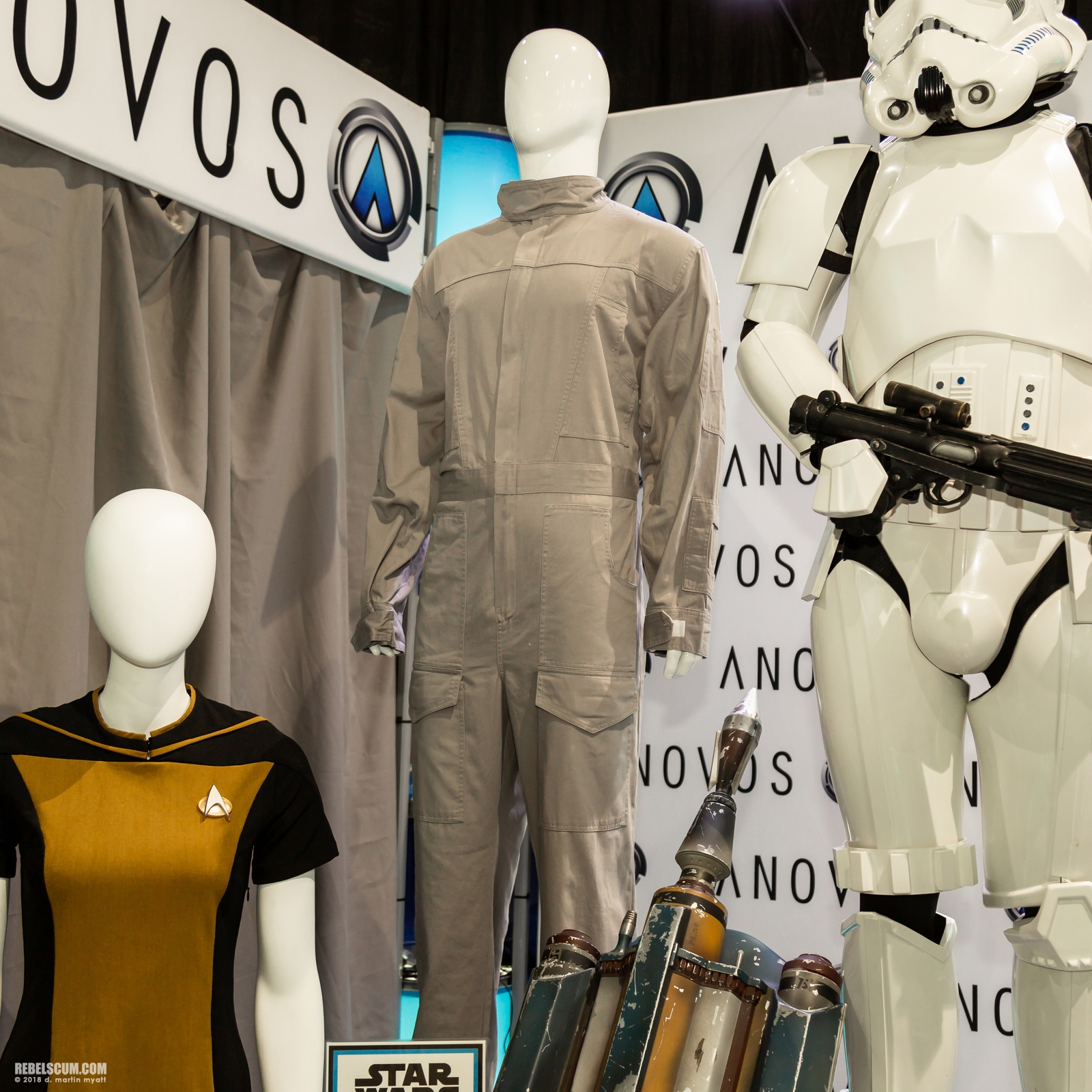 [Bild: 2018-San-Diego-Comic-Con-ANOVOS-Star-Wars-023.jpg]