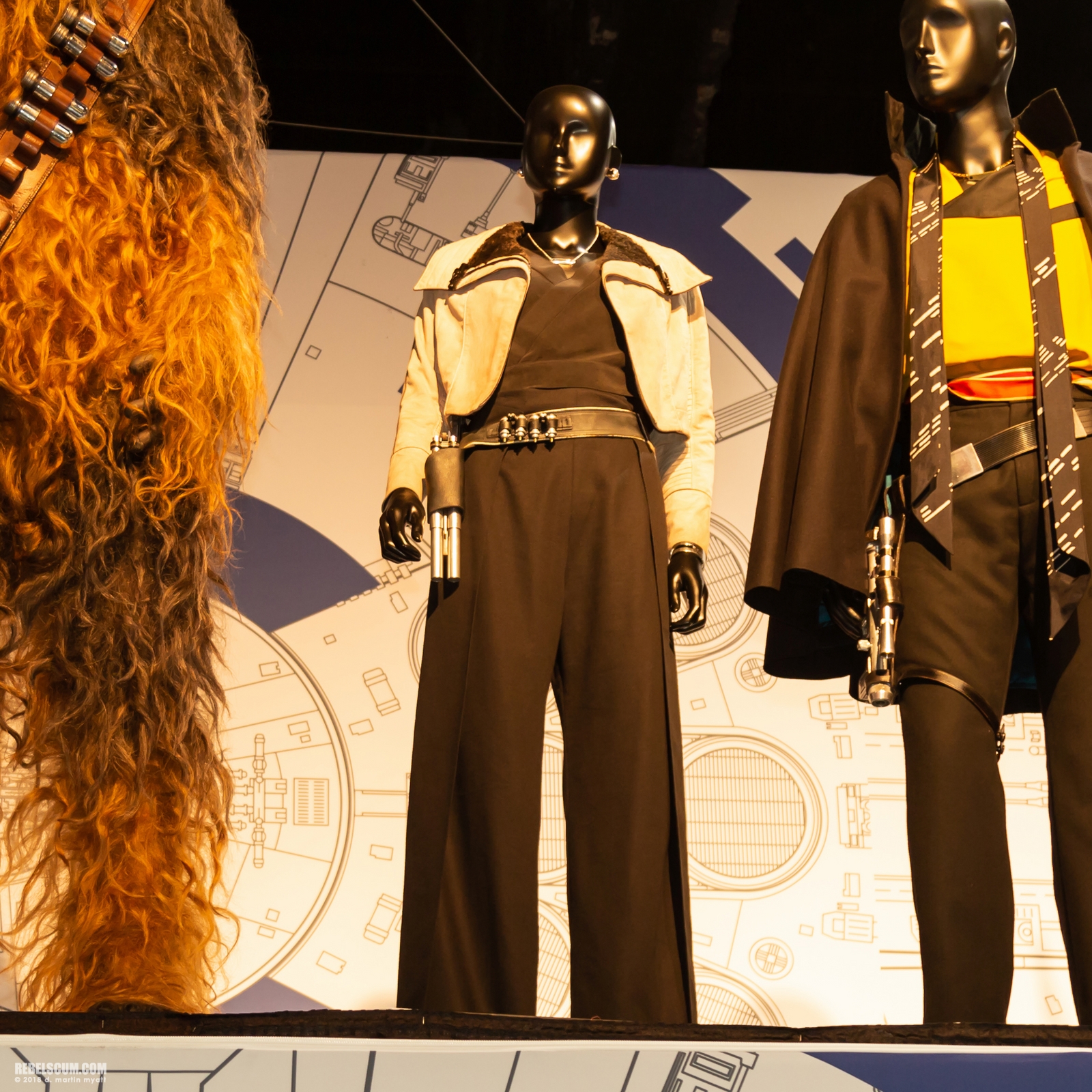2018-San-Diego-Comic-Con-Lucasfilm-Star-Wars-Pavilion-003.jpg