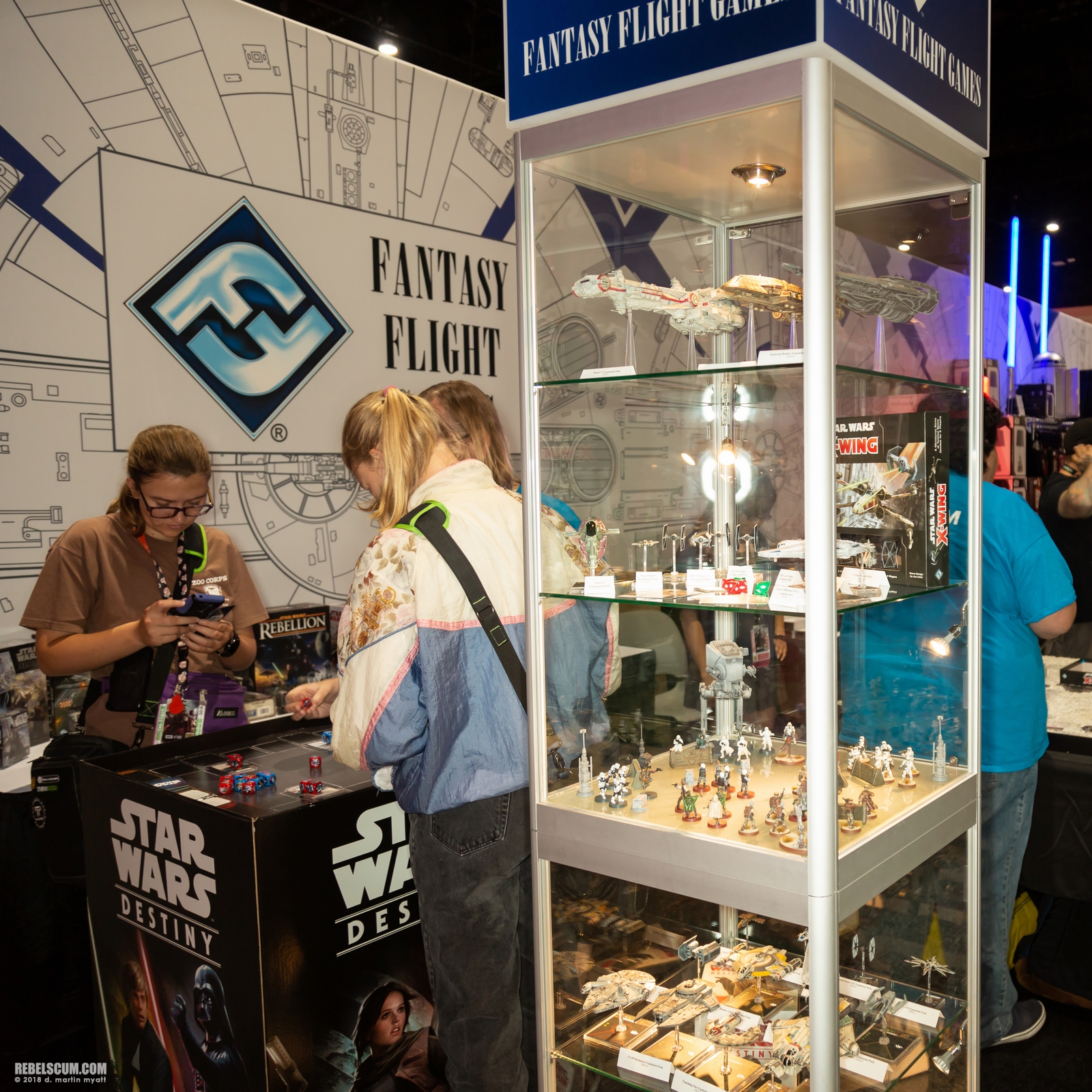 2018-San-Diego-Comic-Con-Lucasfilm-Star-Wars-Pavilion-067.jpg