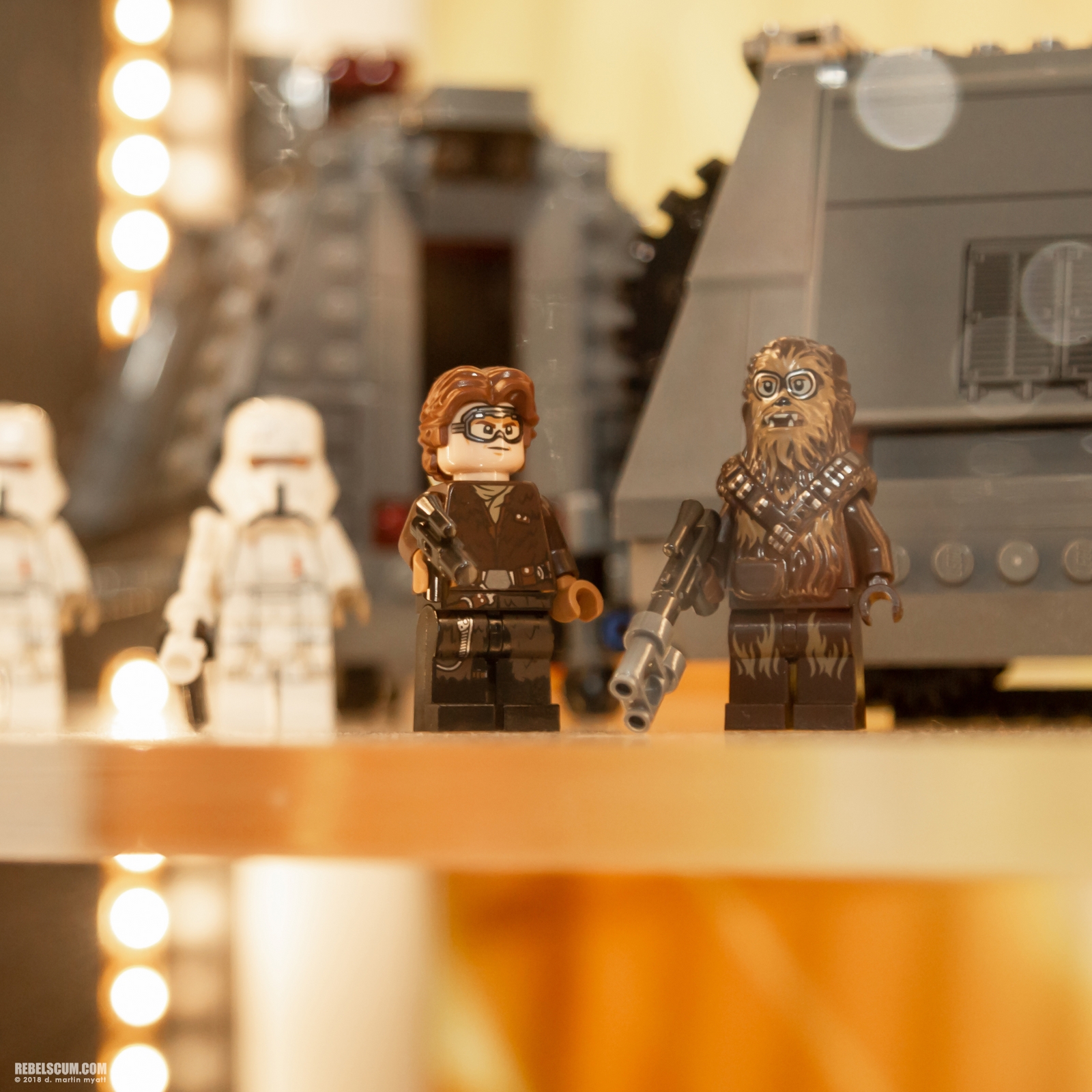 2018-San-Diego-Comic-Con-SDCC-Star-Wars-LEGO-010.jpg