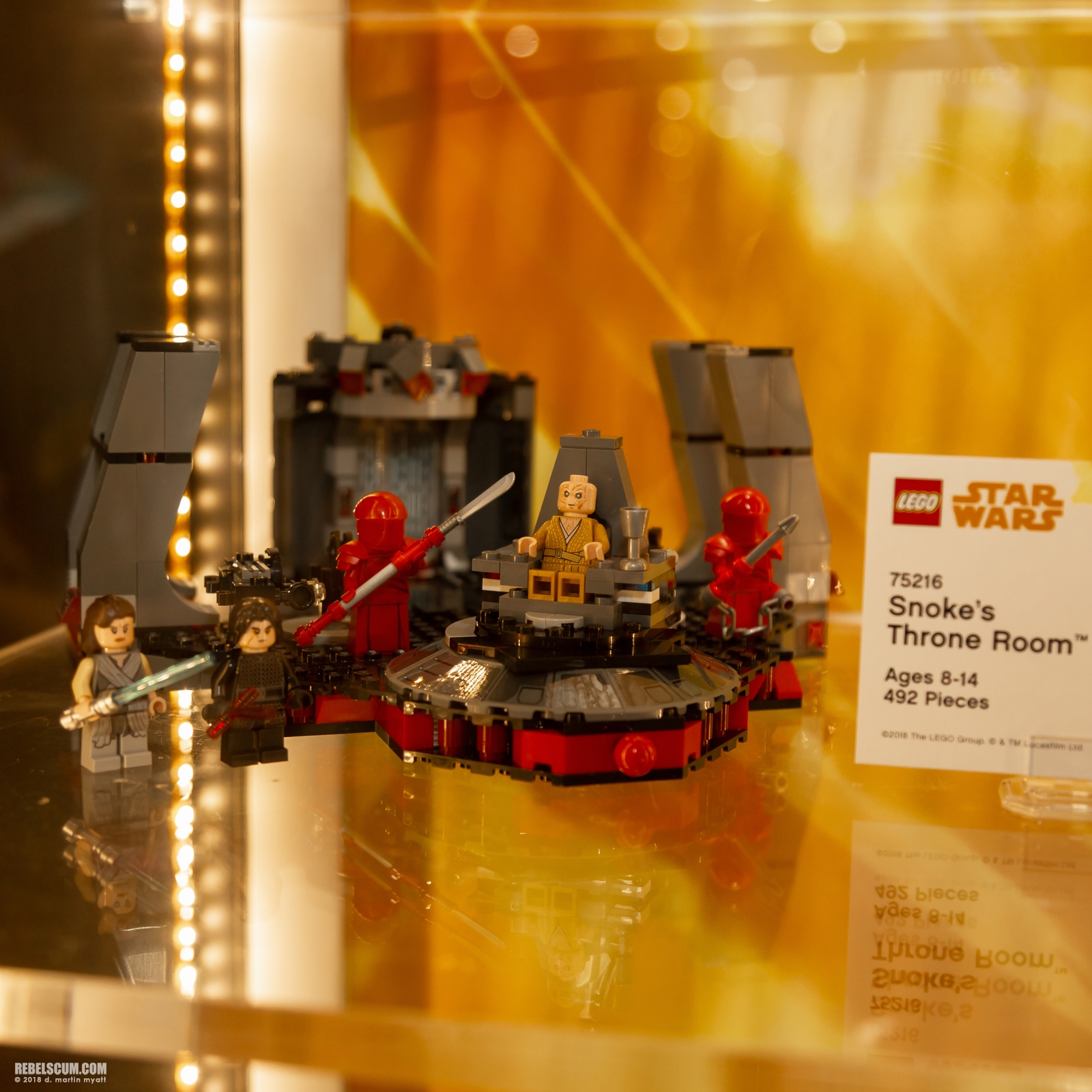 2018-San-Diego-Comic-Con-SDCC-Star-Wars-LEGO-011.jpg