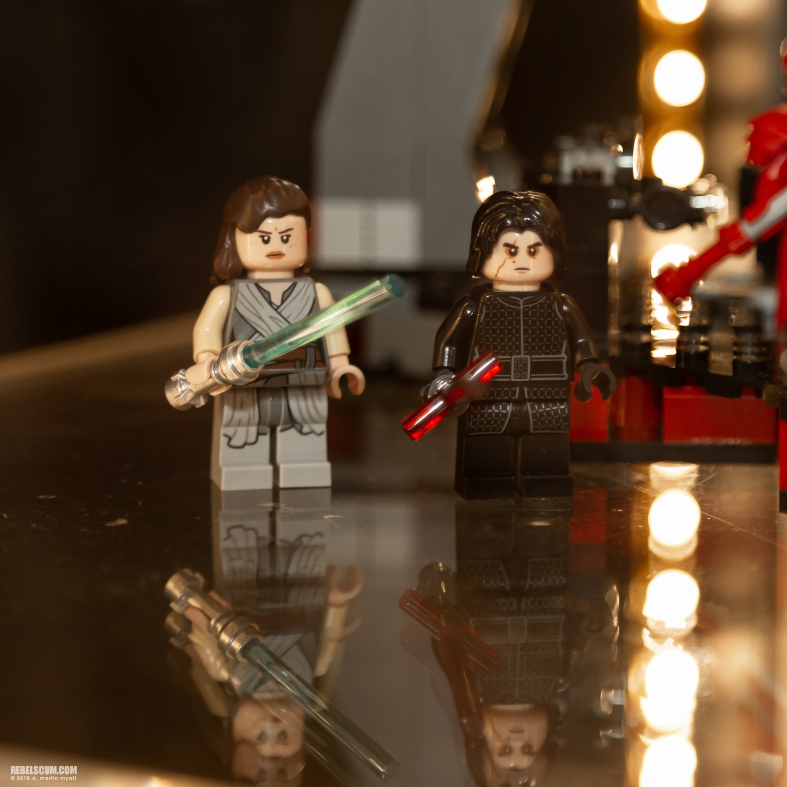 2018-San-Diego-Comic-Con-SDCC-Star-Wars-LEGO-012.jpg