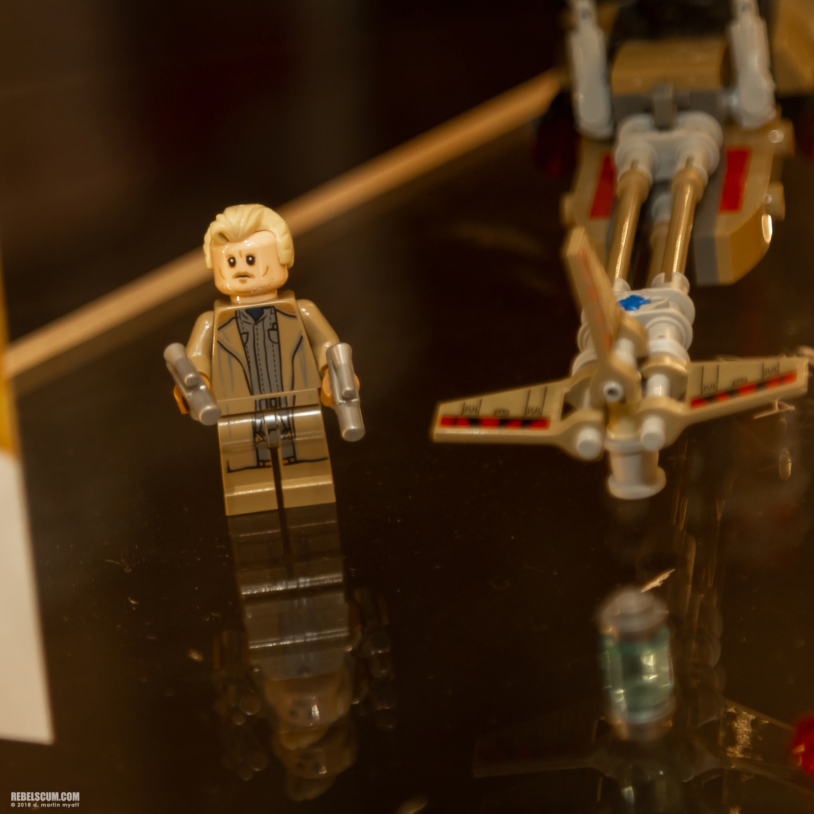 2018-San-Diego-Comic-Con-SDCC-Star-Wars-LEGO-019.jpg