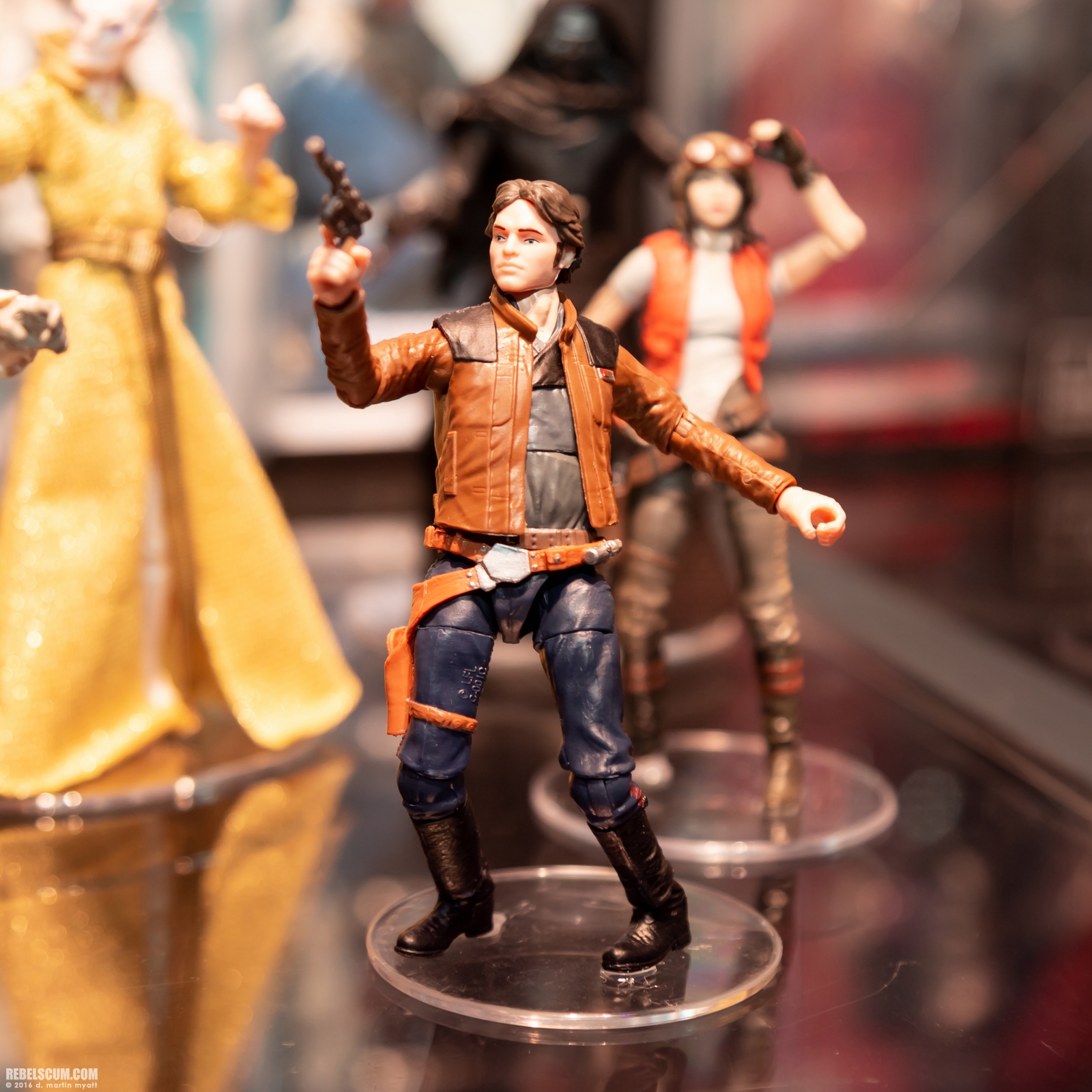 Hasbro-2018-San-Diego-Display-First-Look-004.jpg