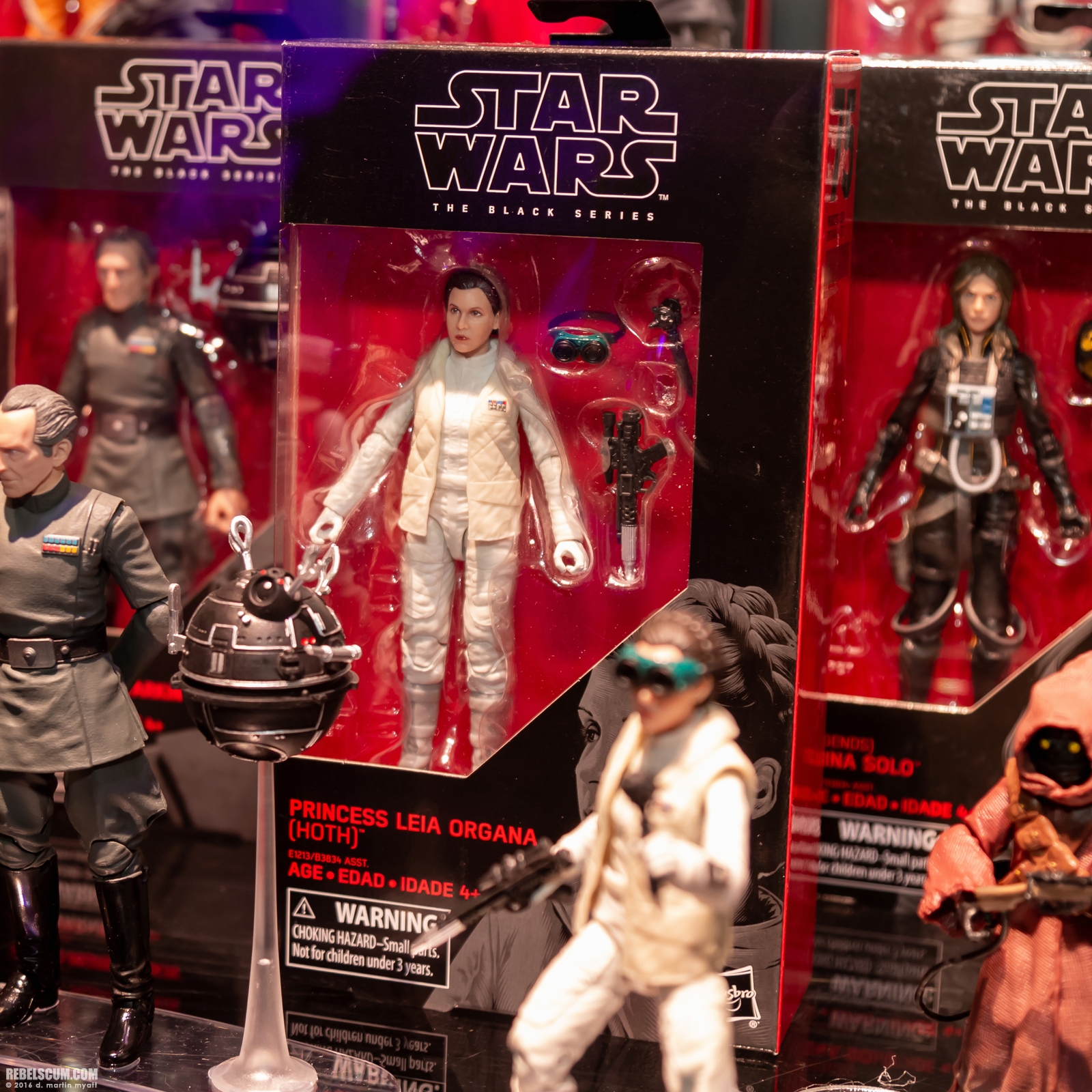 Hasbro-2018-San-Diego-Display-First-Look-017.jpg