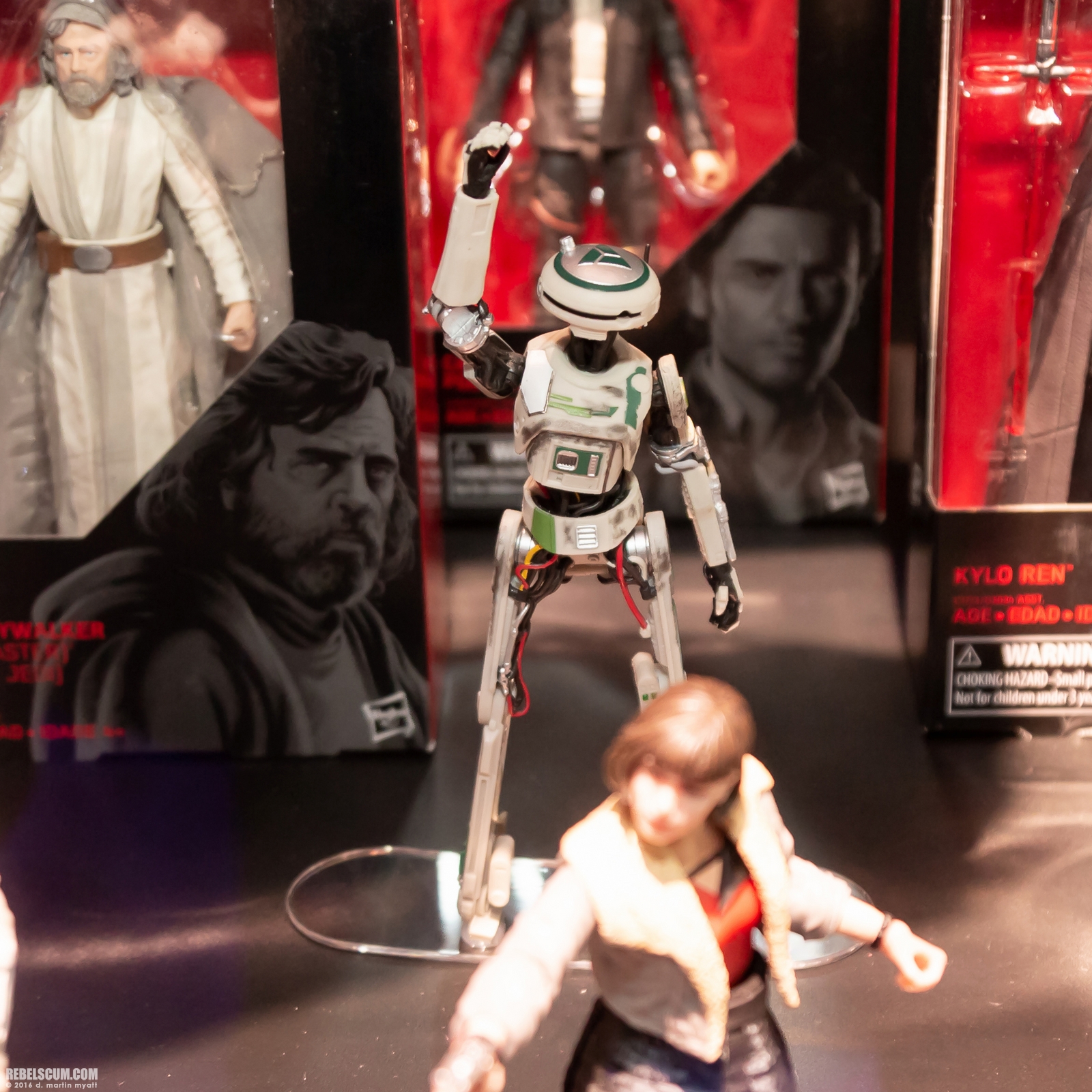 Hasbro-2018-San-Diego-Display-First-Look-024.jpg