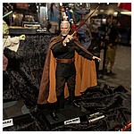 Hot-Toys-2018-San-Diego-Display-First-Look-005.jpg