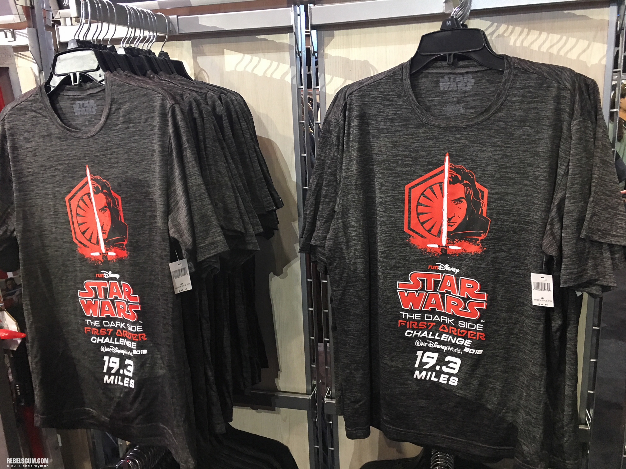 Star-Wars-Half-Marathon-The-Dark-Side-exclusives-products-041.jpg