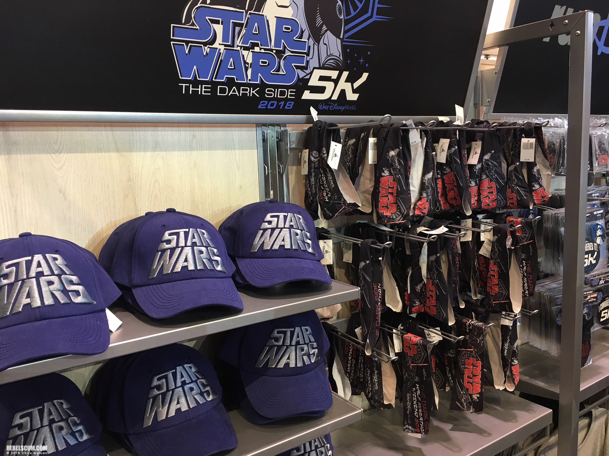 Star-Wars-Half-Marathon-The-Dark-Side-exclusives-products-044.jpg