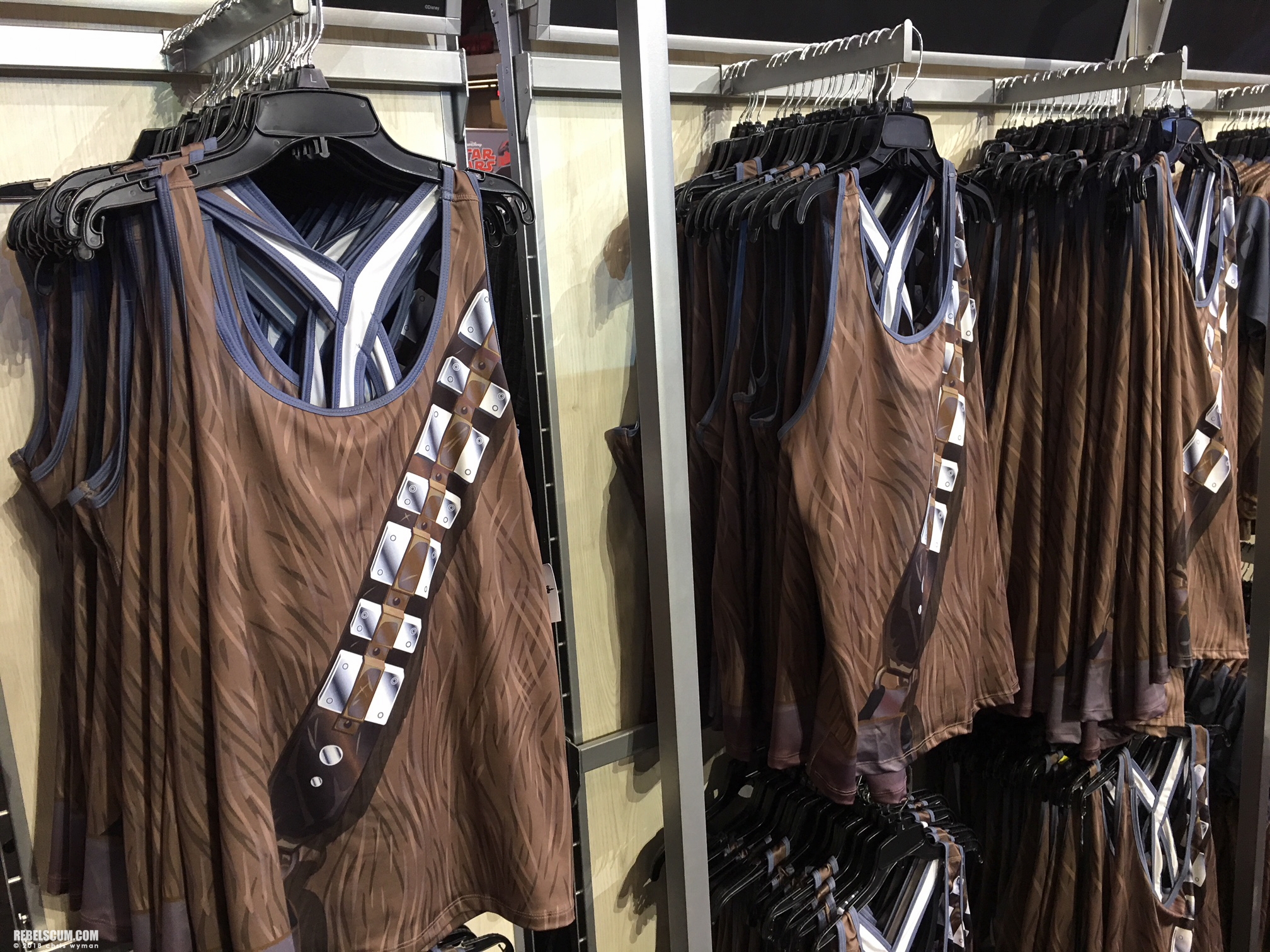 Star-Wars-Half-Marathon-The-Dark-Side-exclusives-products-055.jpg