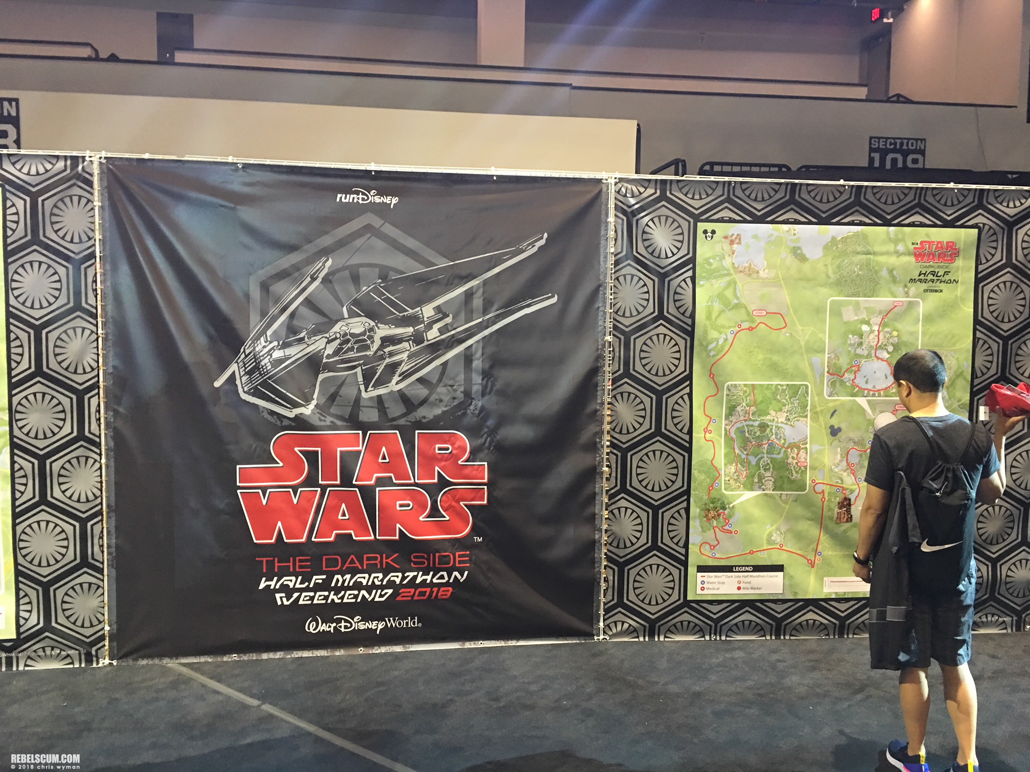 Star-Wars-Half-Marathon-The-Dark-Side-exclusives-products-071.jpg