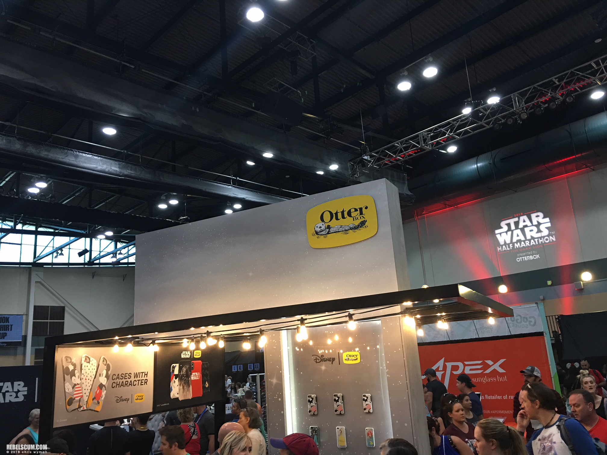 Star-Wars-Half-Marathon-The-Dark-Side-exclusives-products-091.jpg