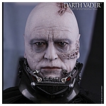 hot-toys-star-wars-1-4-darth-vader-collectible-figure-002.jpg