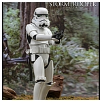 hot-toys-star-wars-stormtrooper-collectible-figure-deluxe-version-012.jpg