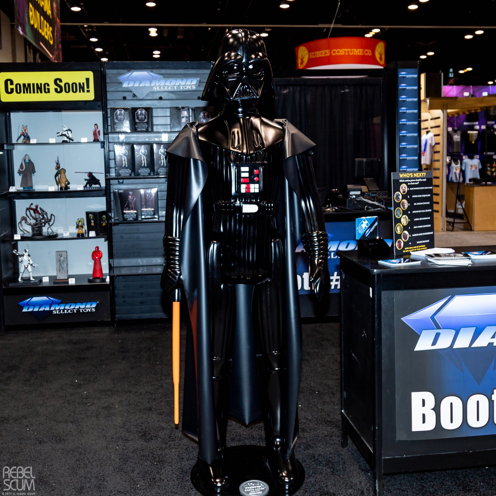 Diamond-Select-Toys-Star-Wars-Celebration-Chicago-2019-021.jpg