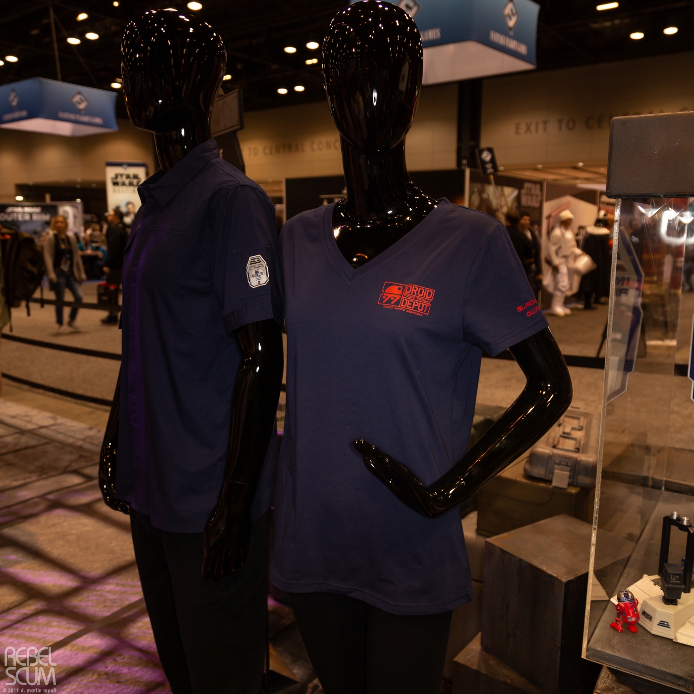 Galaxys-Edge-Star-Wars-Celebration-Chicago-2019-074.jpg