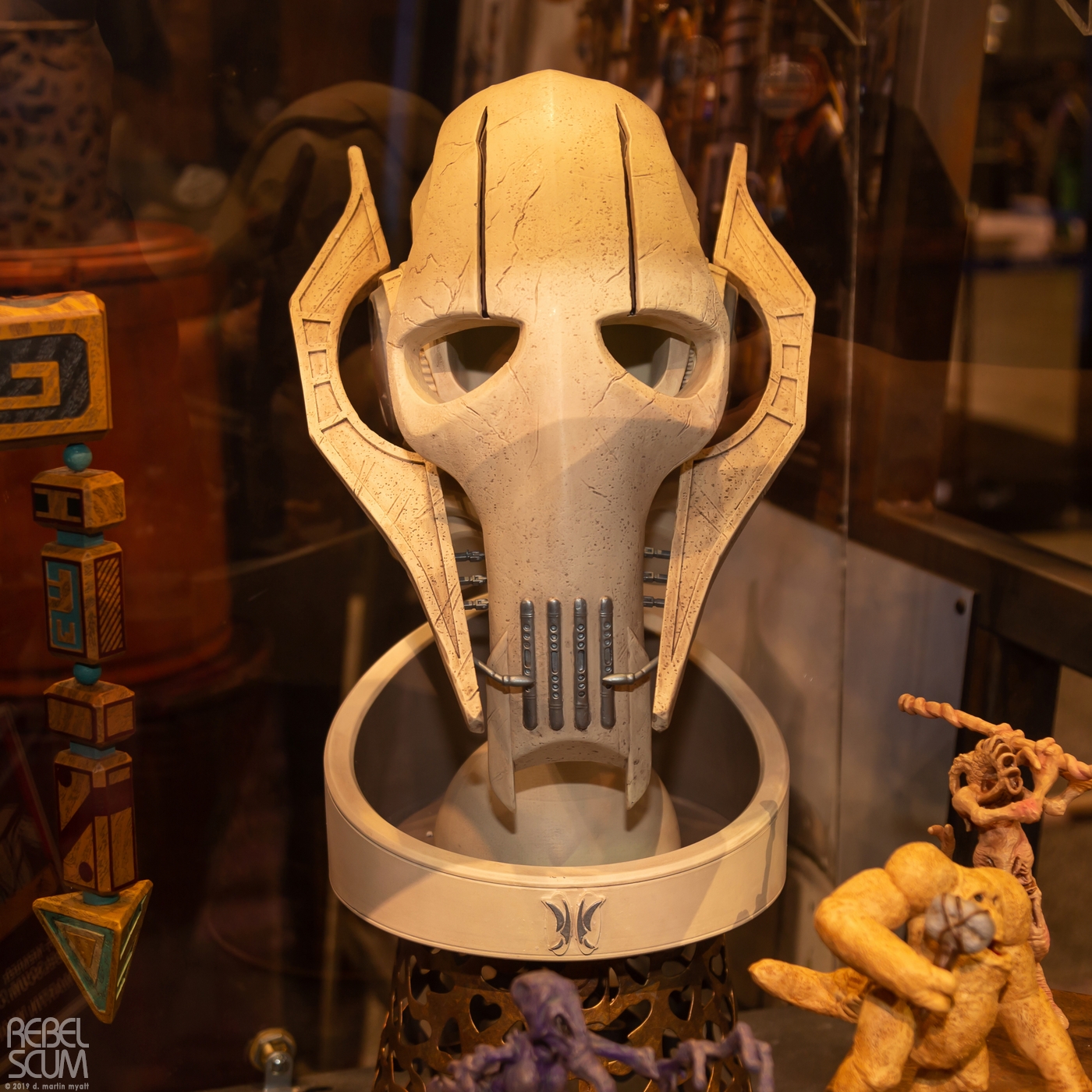 Galaxys-Edge-Star-Wars-Celebration-Chicago-2019-160.jpg