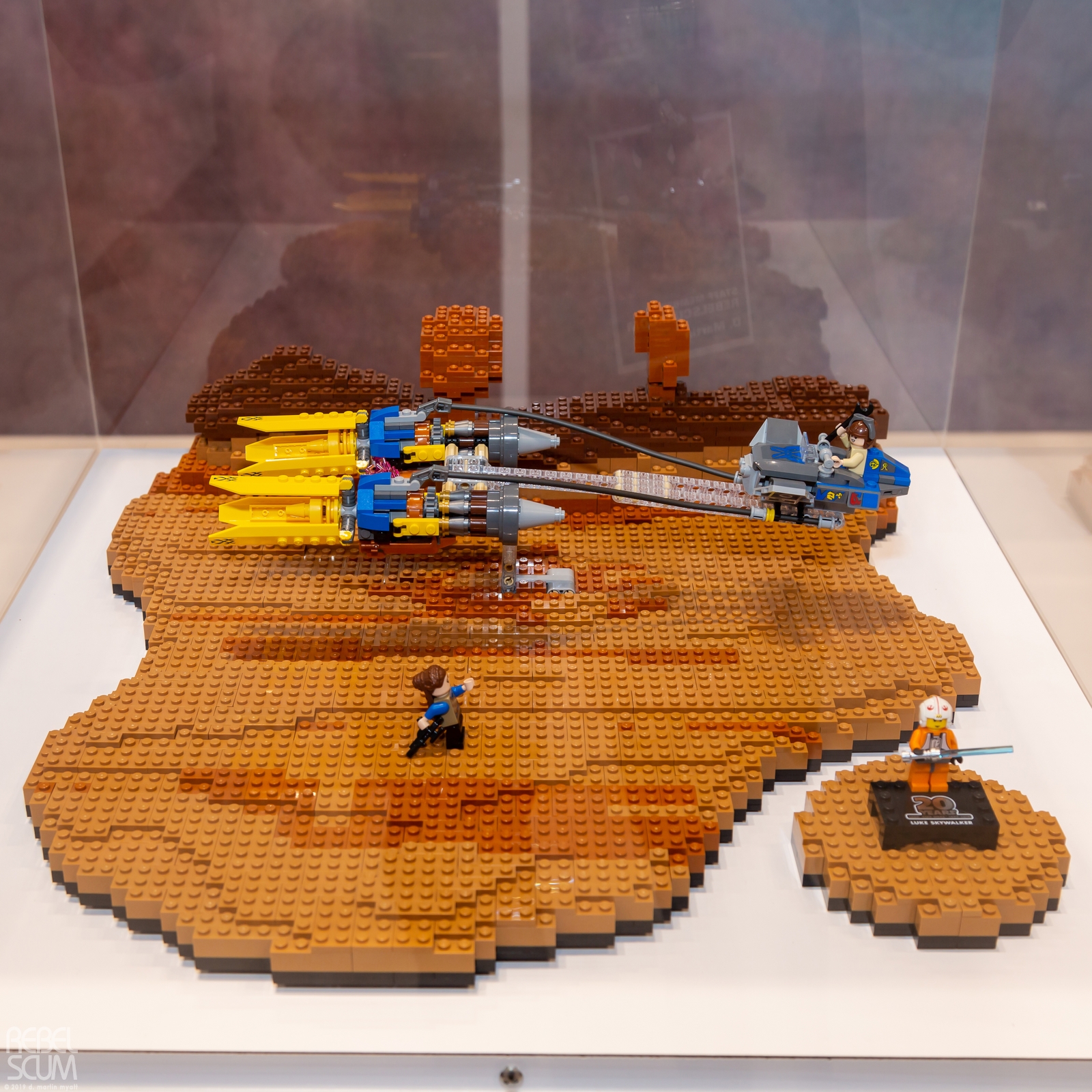 LEGO-Star-Wars-Celebration-Chicago-2019-023.jpg