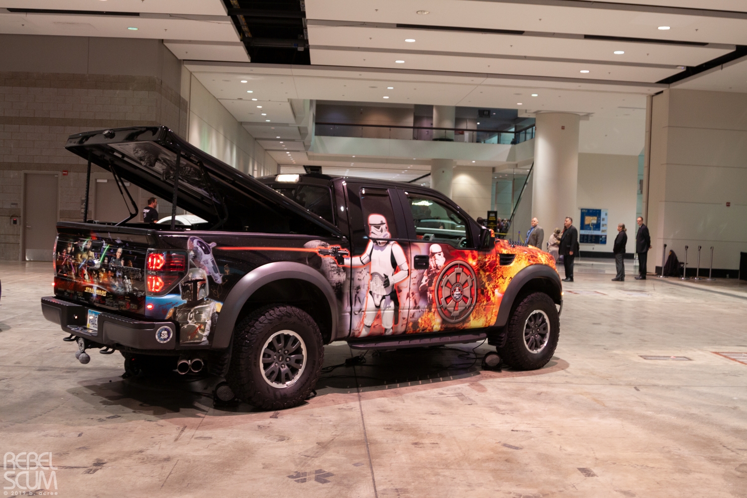 Star-Wars-Celebration-2019-Fan-Vehicles-011.jpg