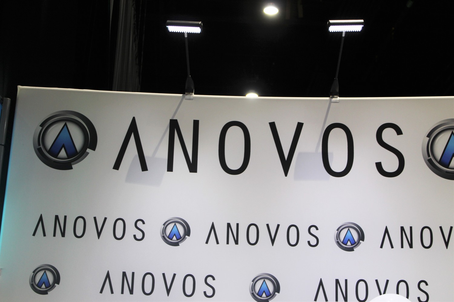 anovos-001.jpg